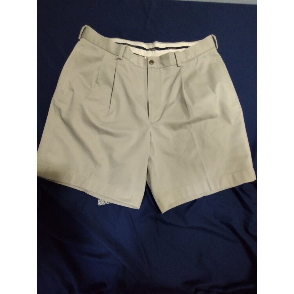 Brooks Brothers Beige Advantage 100% Cotton Chino Shorts‎ Adult Size 38